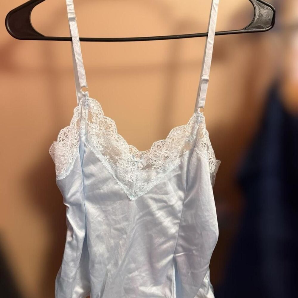 Unbranded Women's Blue and White Vest